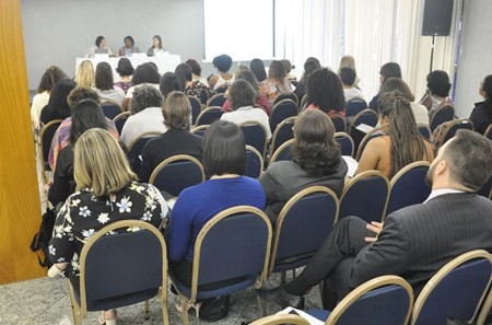 Comissões Permanentes de Ética de todo o país participam de seminário do  Conjunto CFESS-CRESS